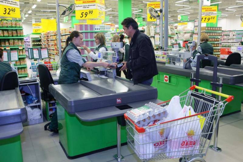Как нас обманывают кассиры в супермаркетах: способ простой, как пять копеек