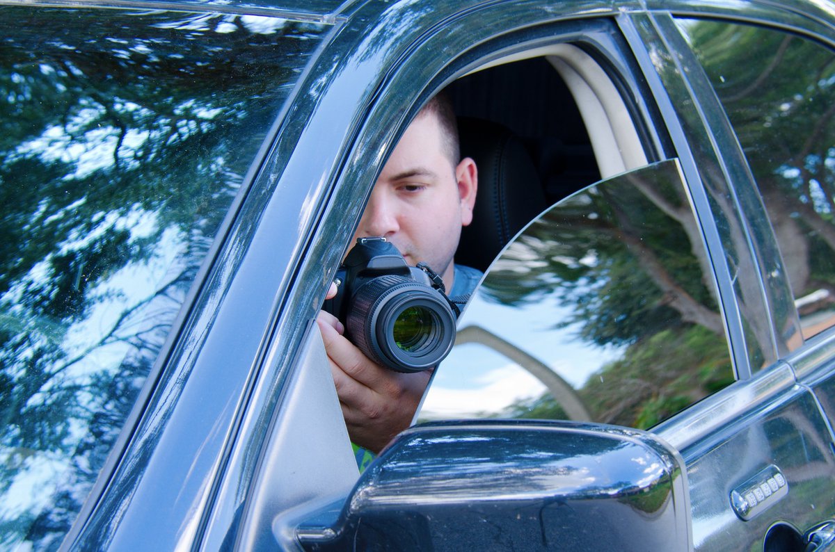 A private investigator is in a hurry to help you.