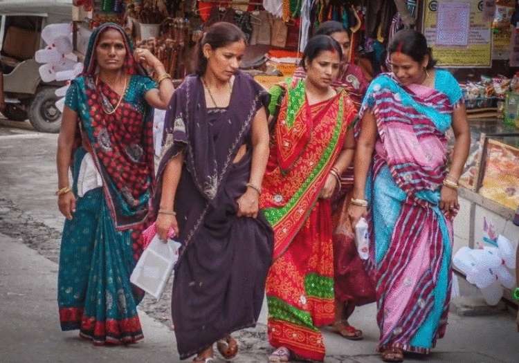 Индийские сари для современных модниц: Наряды, от которых будет сложно отказаться любой женщине
