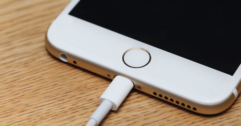 Компания Apple раскрыла секрет, как правильно заряжать Iphone и Ipad