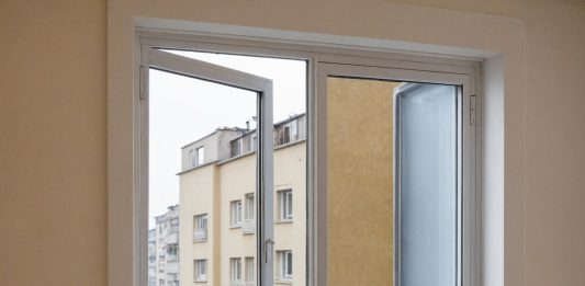 Цена пластиковых окон: какие факторы влияют на стоимость?