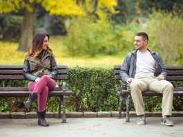 Как мужчине познакомиться с девушкой?