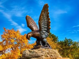 Самые красивые города России, в которых нужно побывать осенью