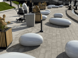 Скамейки из стеклопластика от компании ПолиМаф: области применения, заказчики, преимущества