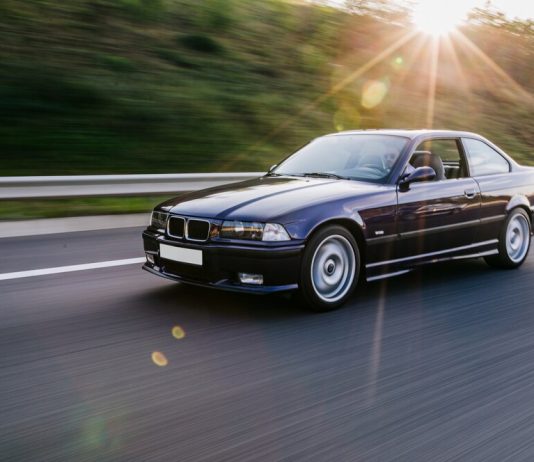 Changan EADOplus: элегантный и надежный седан для города и дальних поездок