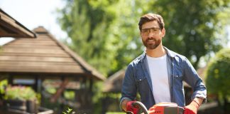 Аккумуляторные триммеры в комплекте с аккумулятором: свобода стрижки без границ