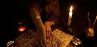 Визит к ясновидящей: что нужно знать?