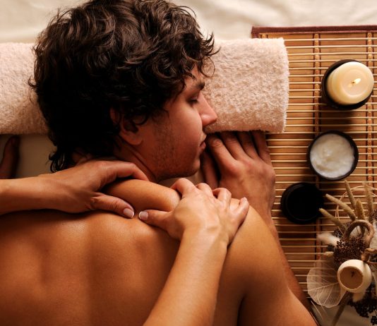 Преимущества эротического массажа
