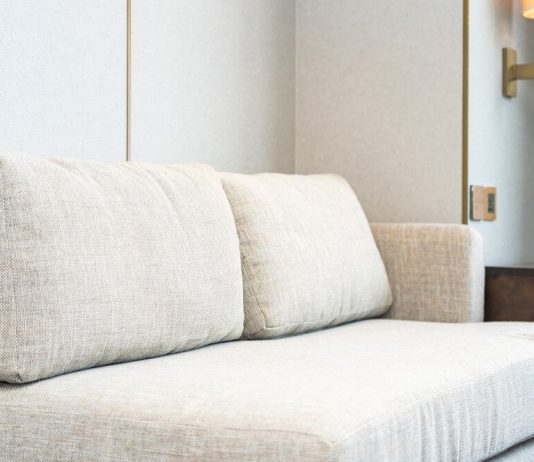 Диваны с механизмом еврокнижка: эволюция комфорта и практичности