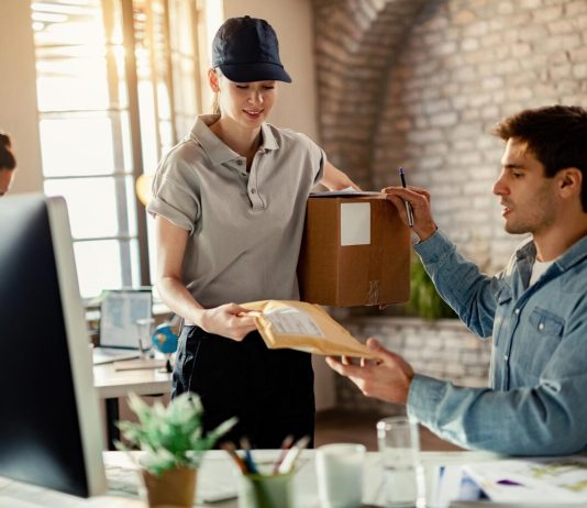 Оптимизация логистики: выбор курьерской службы для вашего бизнеса