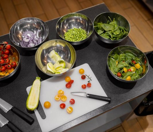 Секреты шеф-повара: путешествие в кухню высокой гастрономии