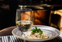 Винные открытия Москвы: путеводитель для гурманов