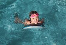 Детский спортивный комплекс: как плавание помогает в развитии детей