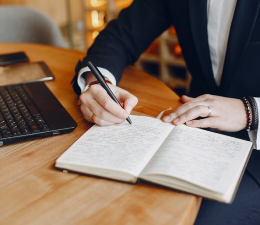 Юридические услуги для бизнеса и частных лиц: профессиональная защита интересов и уверенность в завтрашнем дне