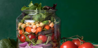 Закваски для овощей: как выбрать и получить хрустящие полезные заготовки