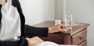 Эффективный вывод из запоя на дому: как работает услуга и почему она так востребована