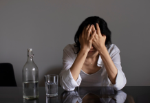 Зависимость от алкоголя: как формируется проблема и почему важно не откладывать помощь