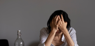 Зависимость от алкоголя: как формируется проблема и почему важно не откладывать помощь