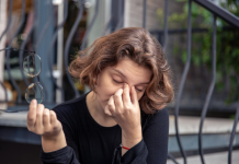 Что вызывает ощущение инородного тела в глазу?