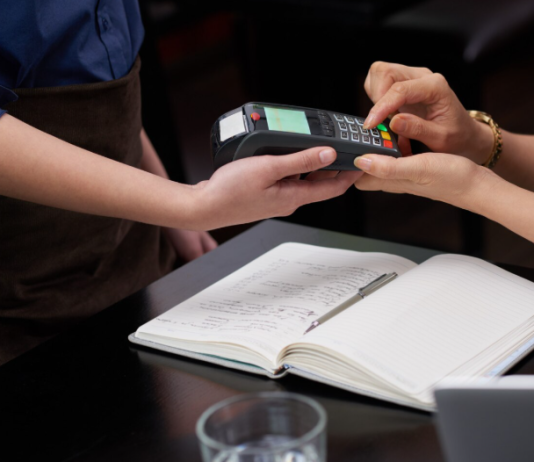 Оплата инвойсов в международной торговле: современные способы и особенности